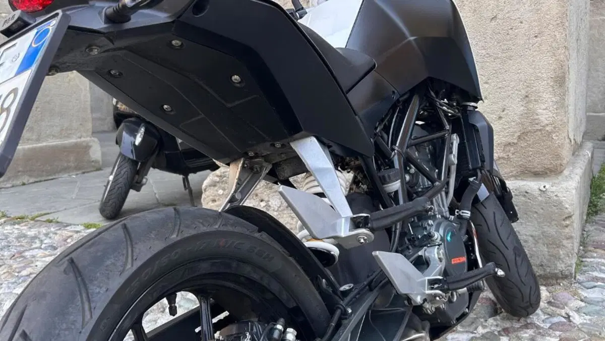 KTM 125 Duke ABS (2013 - 16)  (2)