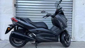 Yamaha X-Max 300 (2021 - 24)  (4)