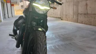 Moto Guzzi V7 Stone (2021 - 24) usata