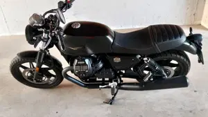 Moto Guzzi V7 Stone (2021 - 24)  (5)