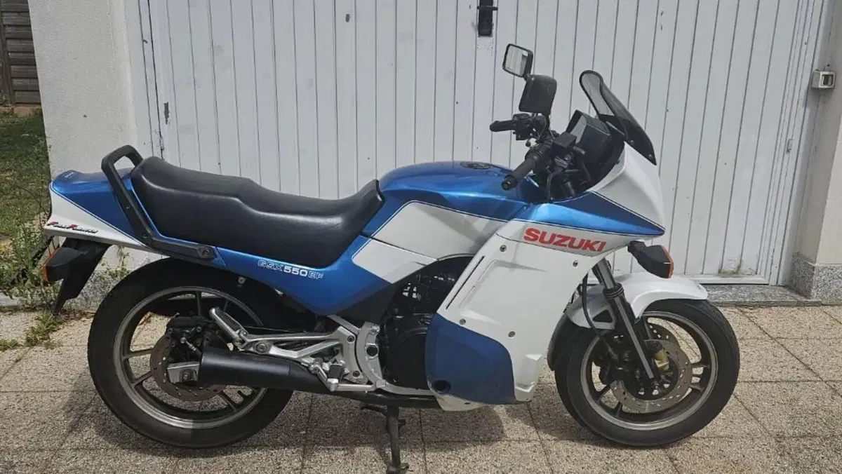 Suzuki   (4)
