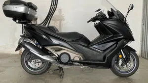 Kymco AK 550 ETS (2021 - 26)  (2)