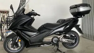 Kymco AK 550 ETS (2021 - 26)  (4)