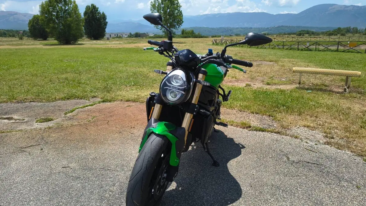 Benelli 752 S (2022 - 25)  (6)