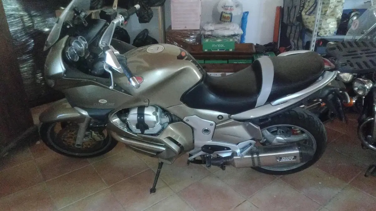 Moto Guzzi Norge 1200 (2006 - 10)  (3)