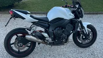 Yamaha FZ1 Fazer (2006 - 16) usata