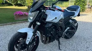 Yamaha FZ1 Fazer (2006 - 16)  (2)
