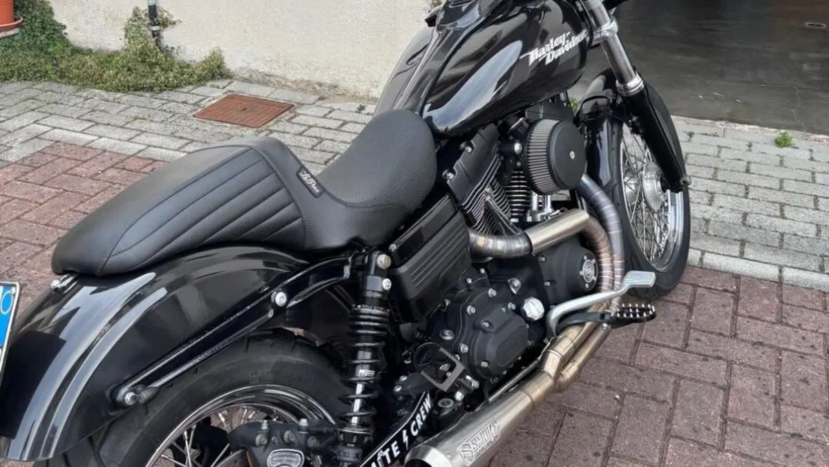 Harley-Davidson 1584 Street Bob (2008 - 15) - FXDB 