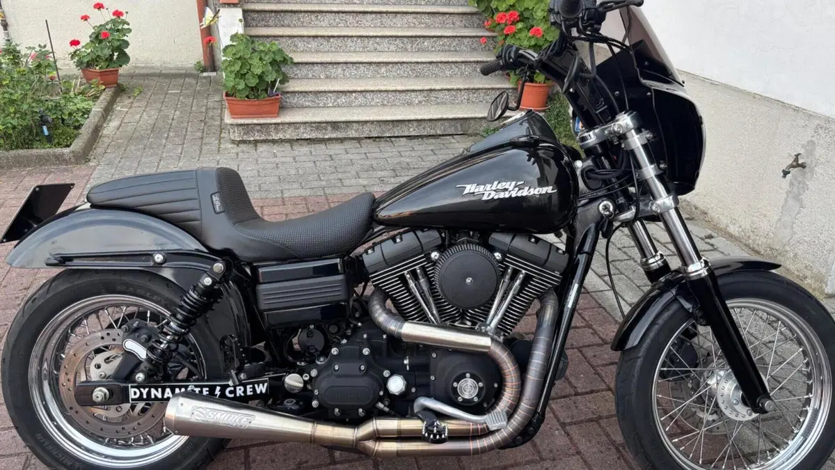 Harley-Davidson 1584 Street Bob (2008 - 15) - FXDB  (2)