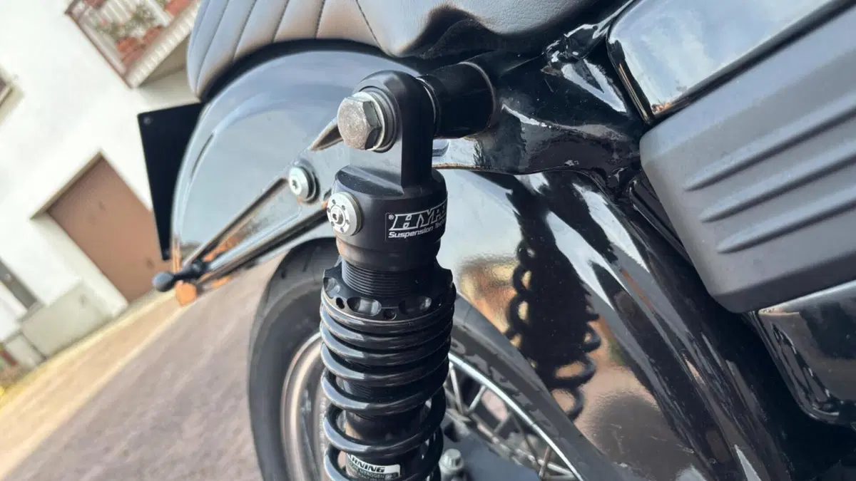 Harley-Davidson 1584 Street Bob (2008 - 15) - FXDB  (4)