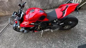 Ducati Streetfighter V4 S (2023 - 24)  (5)