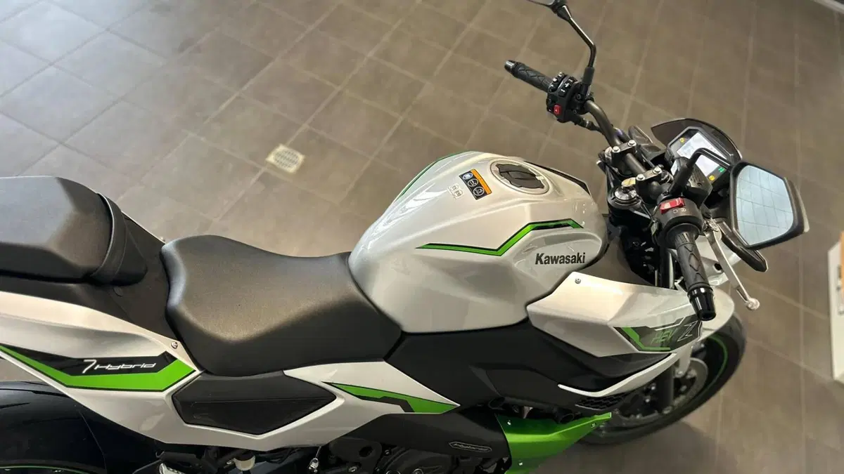 Kawasaki Z7 Hybrid (2024 - 26)  (8)