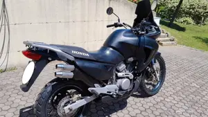 Honda Transalp XL 650V (2005 - 06)  (5)