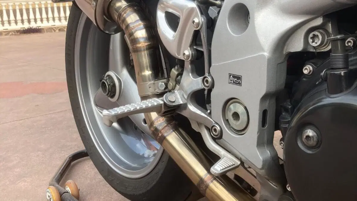 Triumph Speed Triple 955 (2002 - 04)  (13)