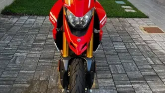 Ducati Hypermotard 950 SP (2022 - 25) usata