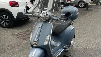 Vespa Primavera 150 Officina 8 (2026) usata