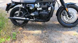 Triumph Bonneville T120 Black (2021 - 25) 