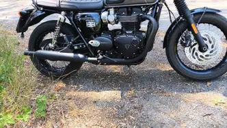 Triumph Bonneville T120 Black (2021 - 25) usata