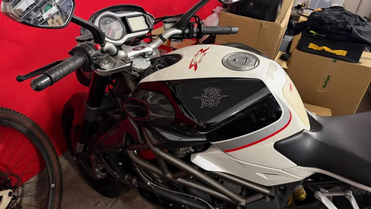 MV Agusta Brutale 1090 RR (2009 - 15)  (4)