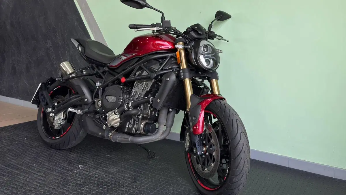 Benelli 752 S (2019 - 20)  (4)