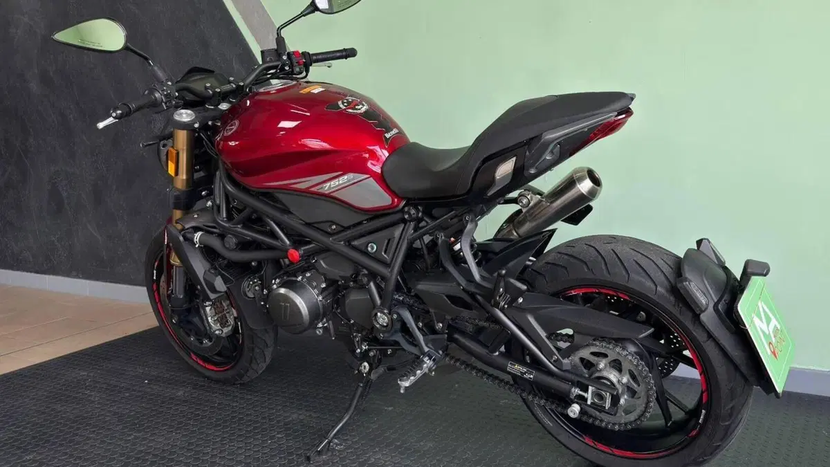 Benelli 752 S (2019 - 20)  (6)