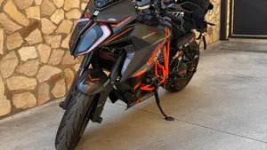 KTM 1290 Super Duke GT (2022 - 25)  (4)