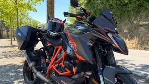 KTM 1290 Super Duke GT (2022 - 25)  (8)