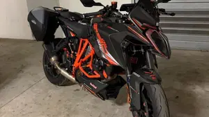 KTM 1290 Super Duke GT (2022 - 25)  (9)