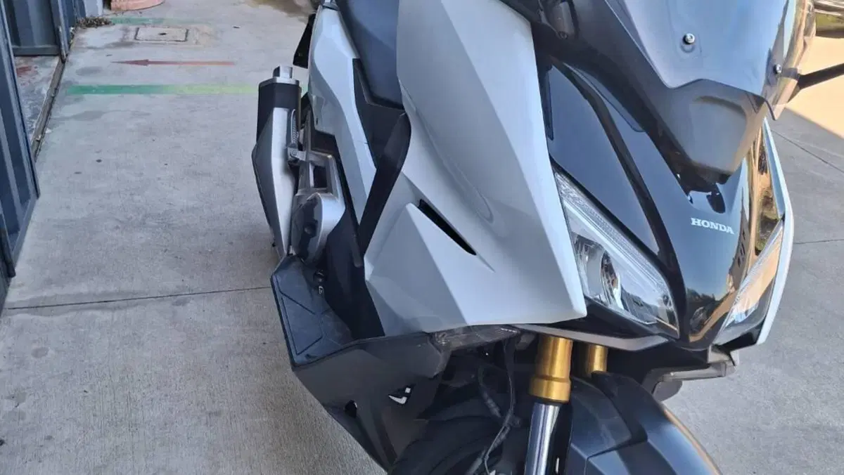 Honda Forza 750 DCT (2021 - 24)  (2)