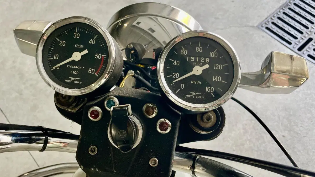 Moto Guzzi   (7)