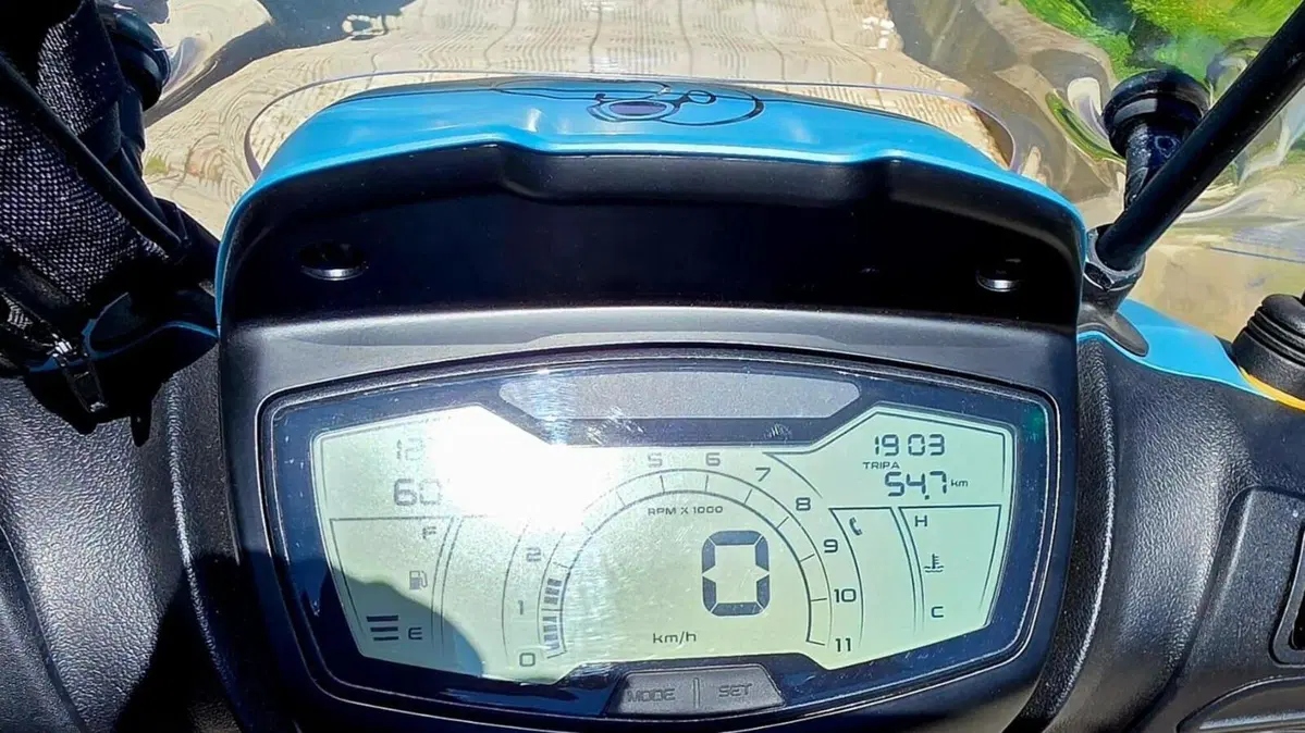 Piaggio Medley 200 S (2025 - 26)  (4)