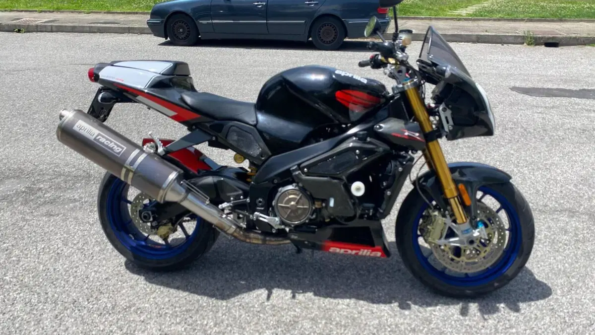 Aprilia Tuono 1000 R Factory (2004 - 05)  (4)