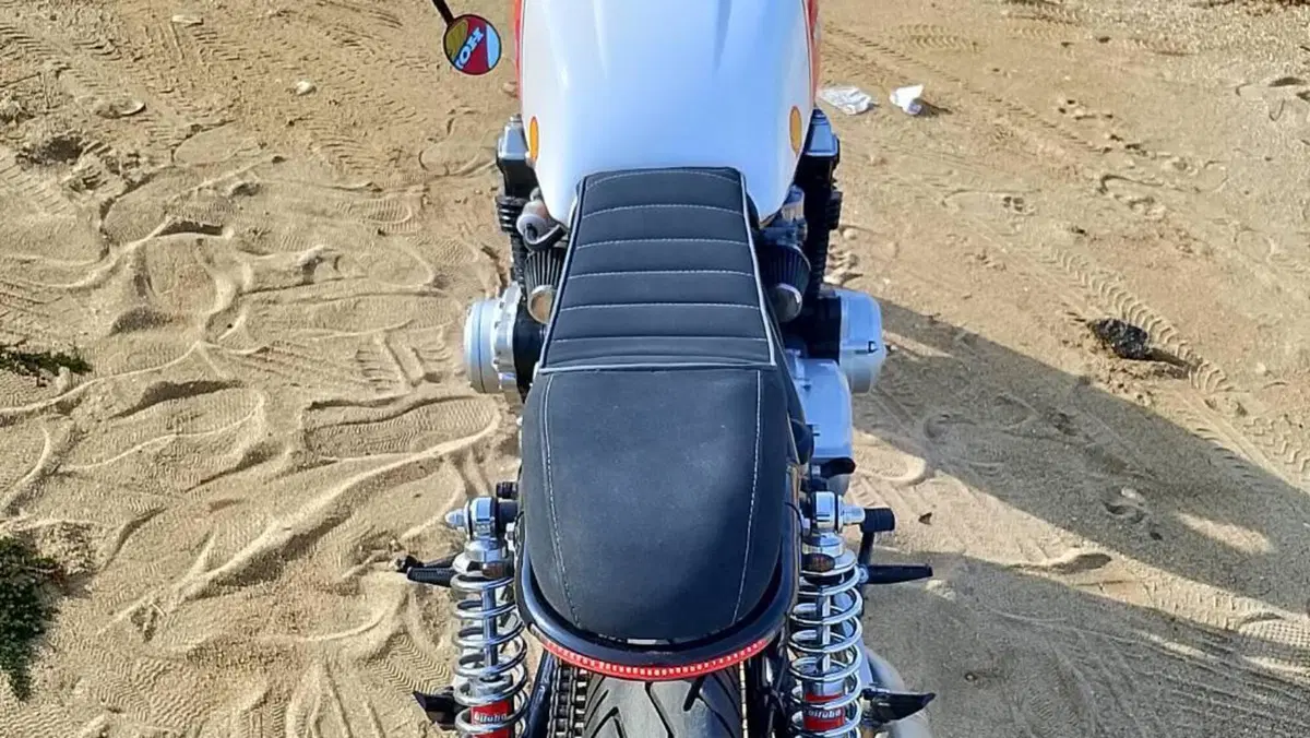 Honda   (6)