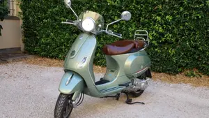 Piaggio Vespa 125 XL  (2)