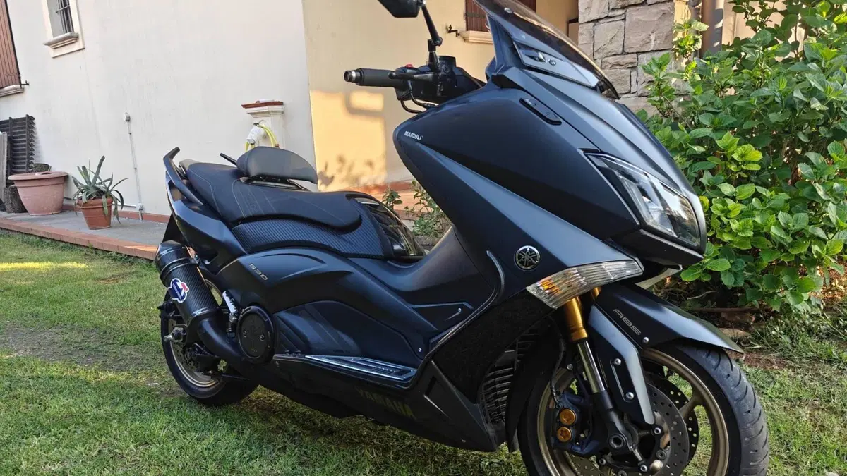 Yamaha T-Max 530 Iron Max ABS (2014 - 17) 