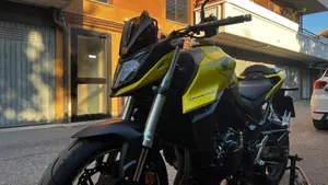 Honda CB 750 Hornet (2023 - 24)  (4)