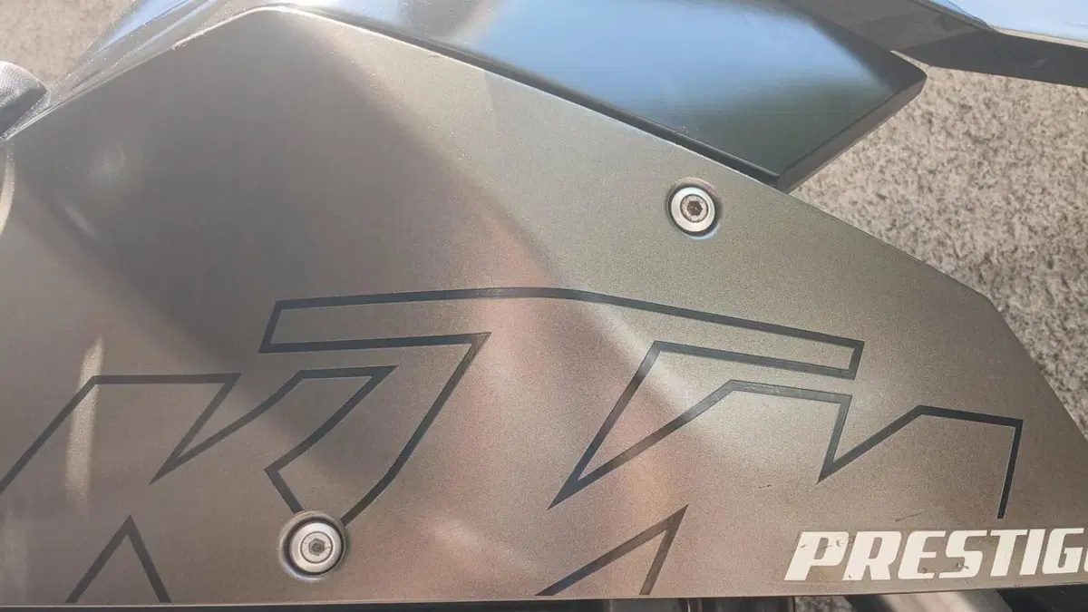 KTM 690 Supermoto  (4)