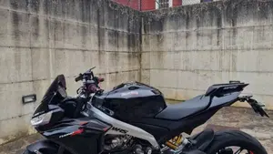 Aprilia Tuono 660 Factory (2022 - 24)  (2)
