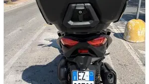 Yamaha X-Max 300 (2021 - 24)  (5)