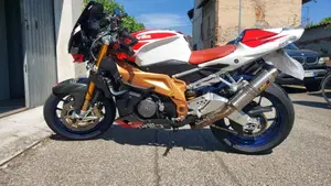 Aprilia Tuono 1000 R Factory (2006 - 11) 