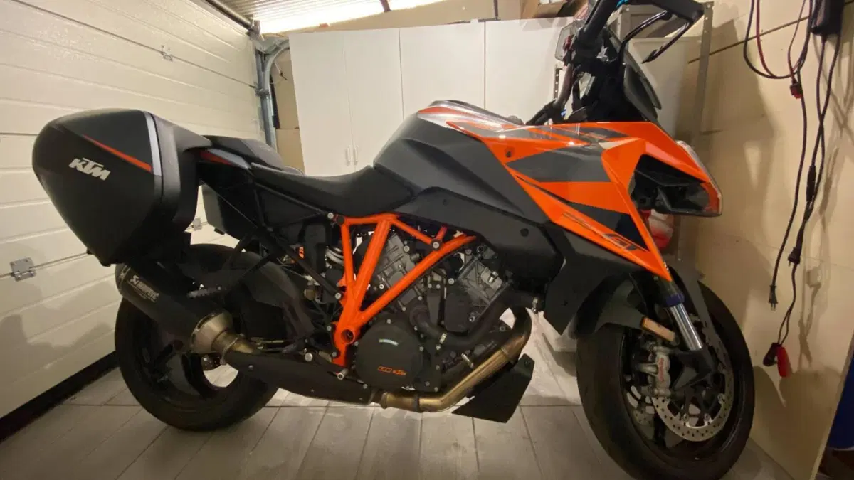 KTM 1290 Super Duke GT (2022 - 25) 