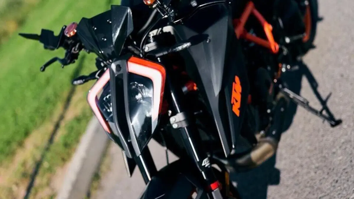 KTM 1290 Super Duke R (2021)  (3)