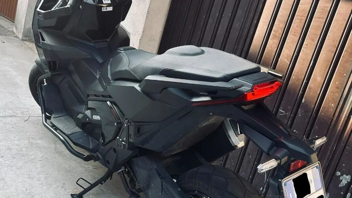Honda X-ADV 750 DCT (2021 - 24)  (2)