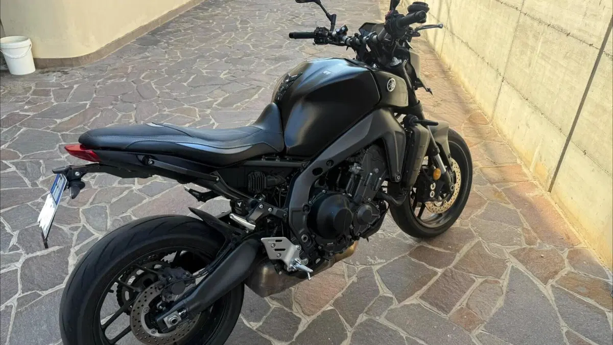 Yamaha MT-09 (2021 - 23)  (3)