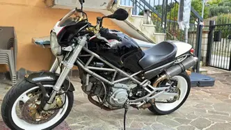 Ducati Monster 900 Special I.E. (1999 - 02) usata
