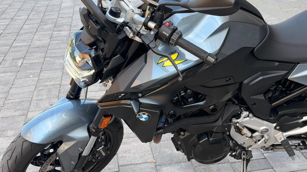Bmw F 900 R (2021 - 24)  (11)