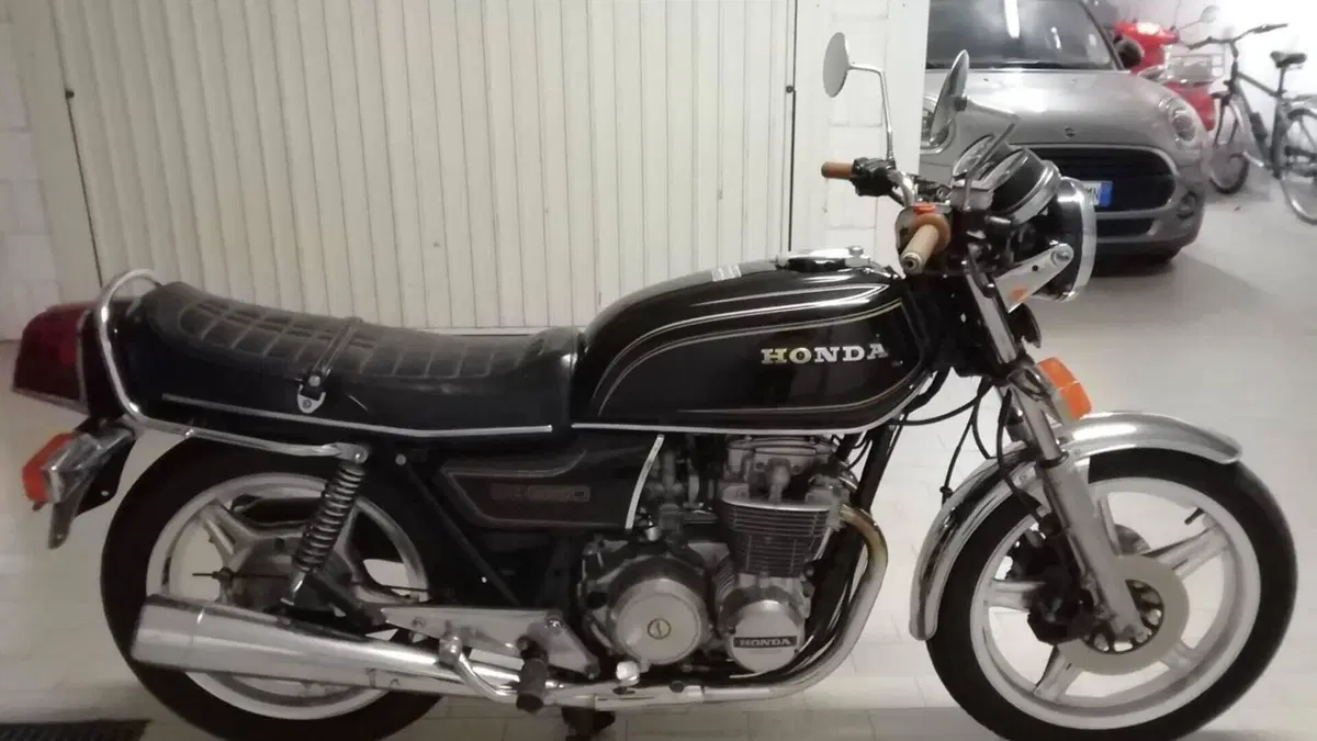 Honda   (4)