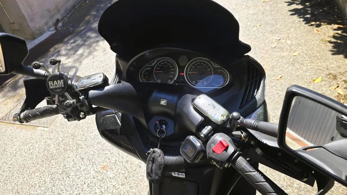 Honda SW-T 600 ABS (2012 - 16)  (6)