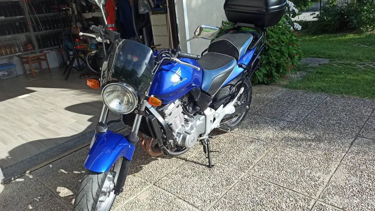 Honda CBF 500 
