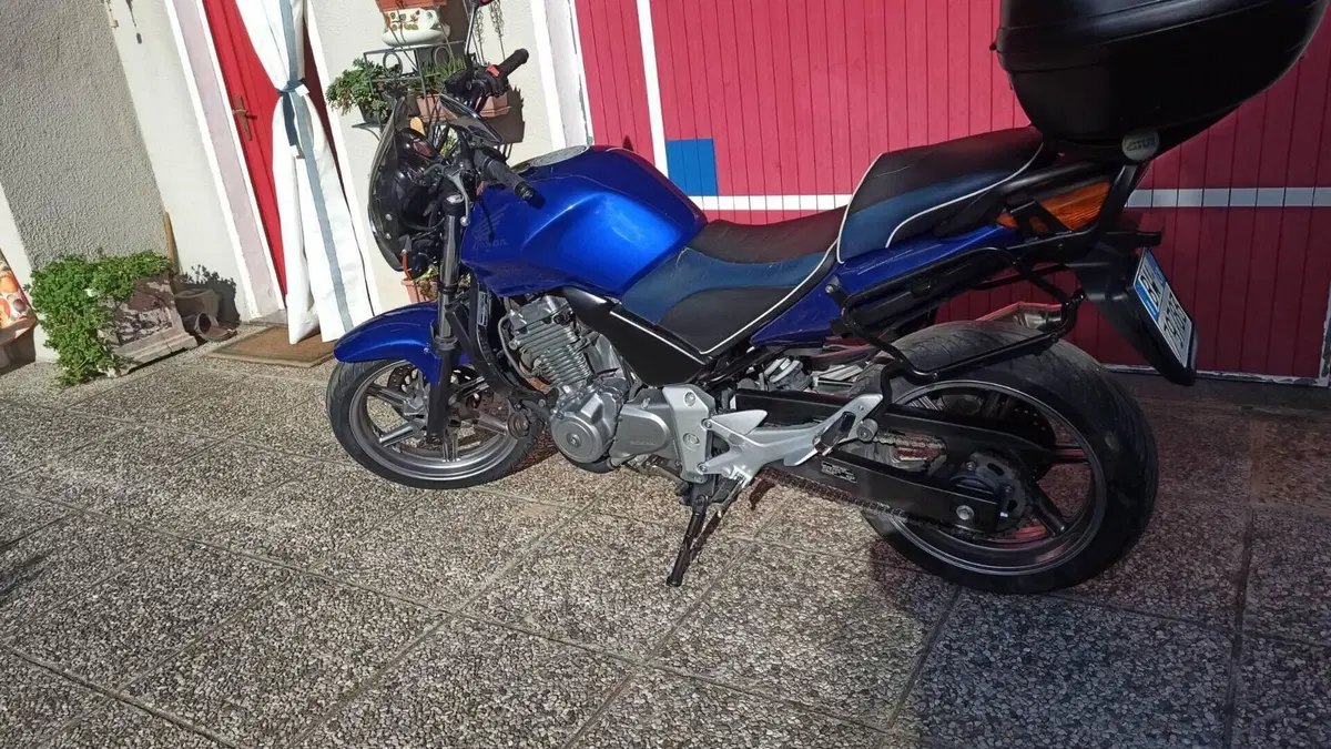 Honda CBF 500  (4)